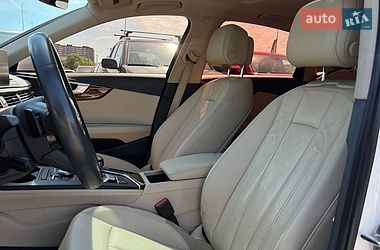 Седан Audi A4 2017 в Львове