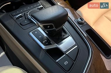 Седан Audi A4 2017 в Львове