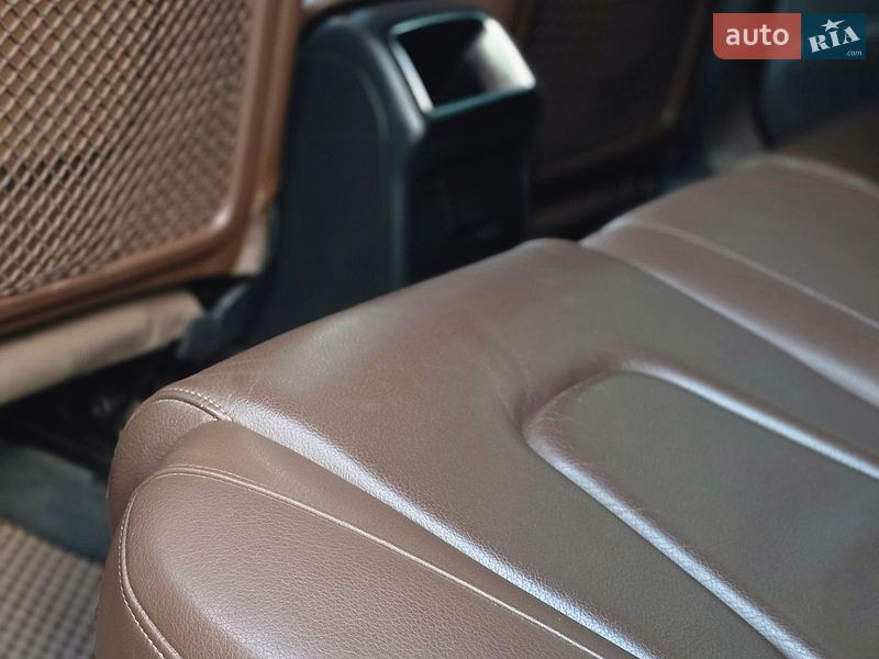 Седан Audi A4 2012 в Вінниці