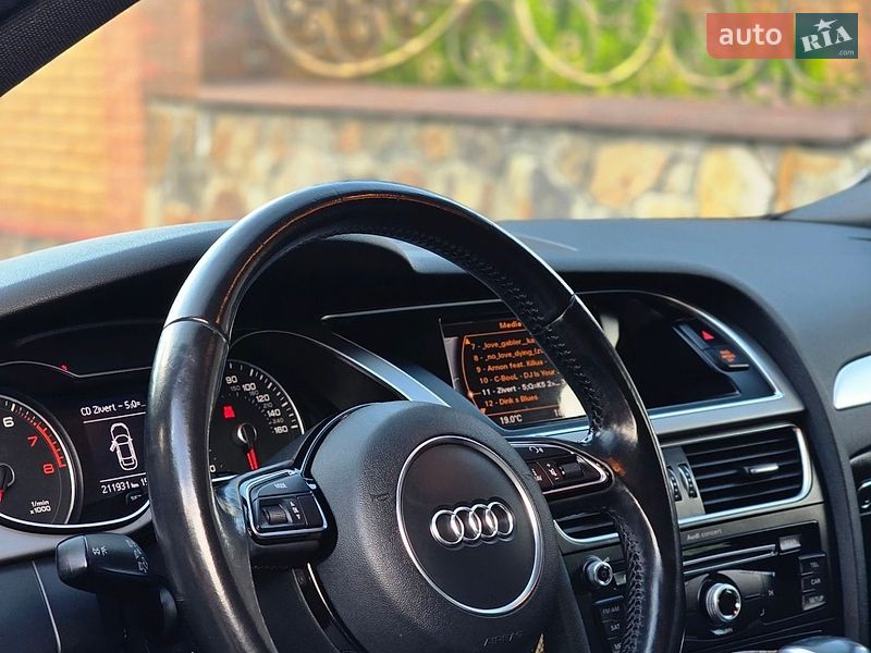 Седан Audi A4 2012 в Вінниці