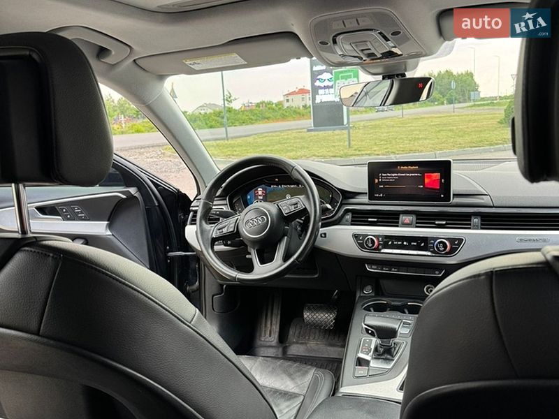 Седан Audi A4 2017 в Жовкві