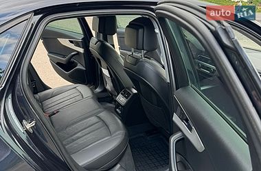 Седан Audi A4 2017 в Жовкві