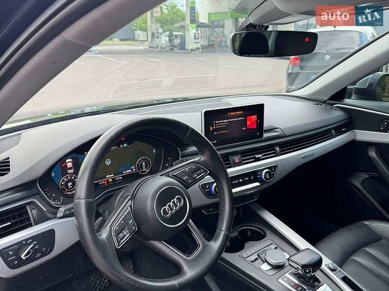 Седан Audi A4 2017 в Жовкві