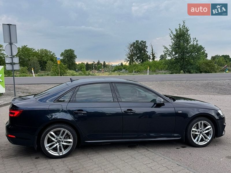 Седан Audi A4 2017 в Жовкві
