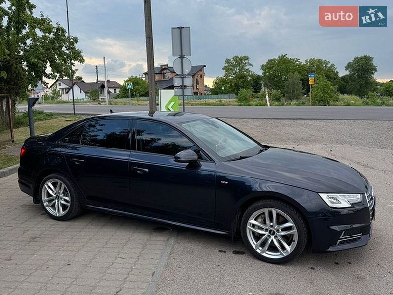 Седан Audi A4 2017 в Жовкві