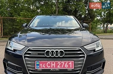 Седан Audi A4 2017 в Жовкві