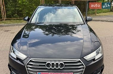 Седан Audi A4 2017 в Жовкві