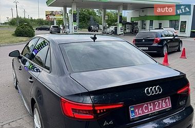 Седан Audi A4 2017 в Жовкві