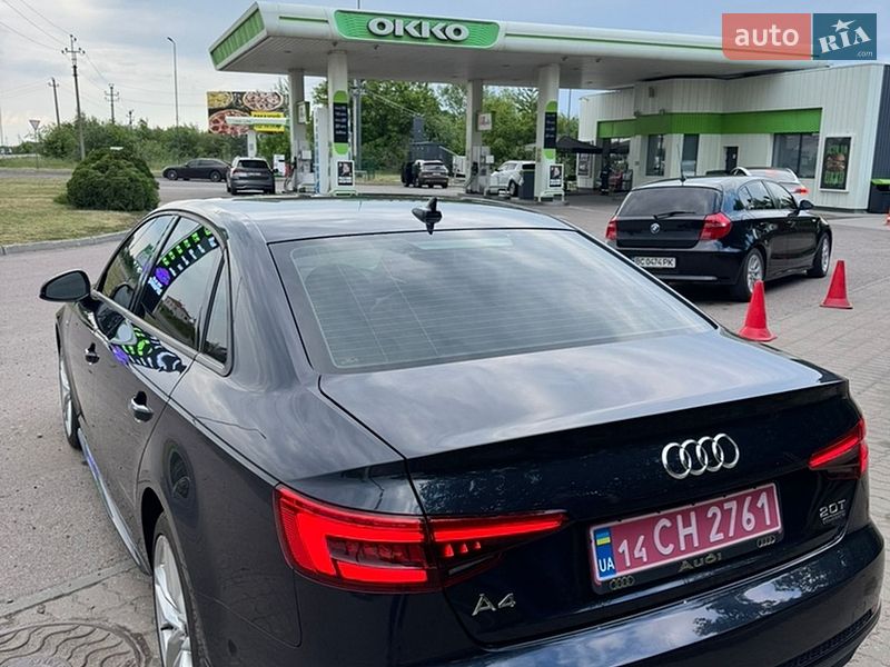 Седан Audi A4 2017 в Жовкві
