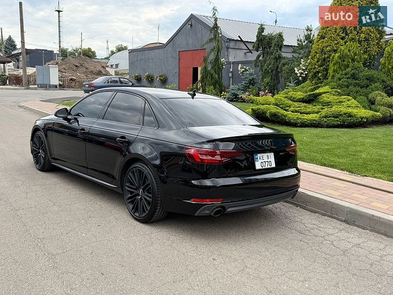Седан Audi A4 2018 в Днепре