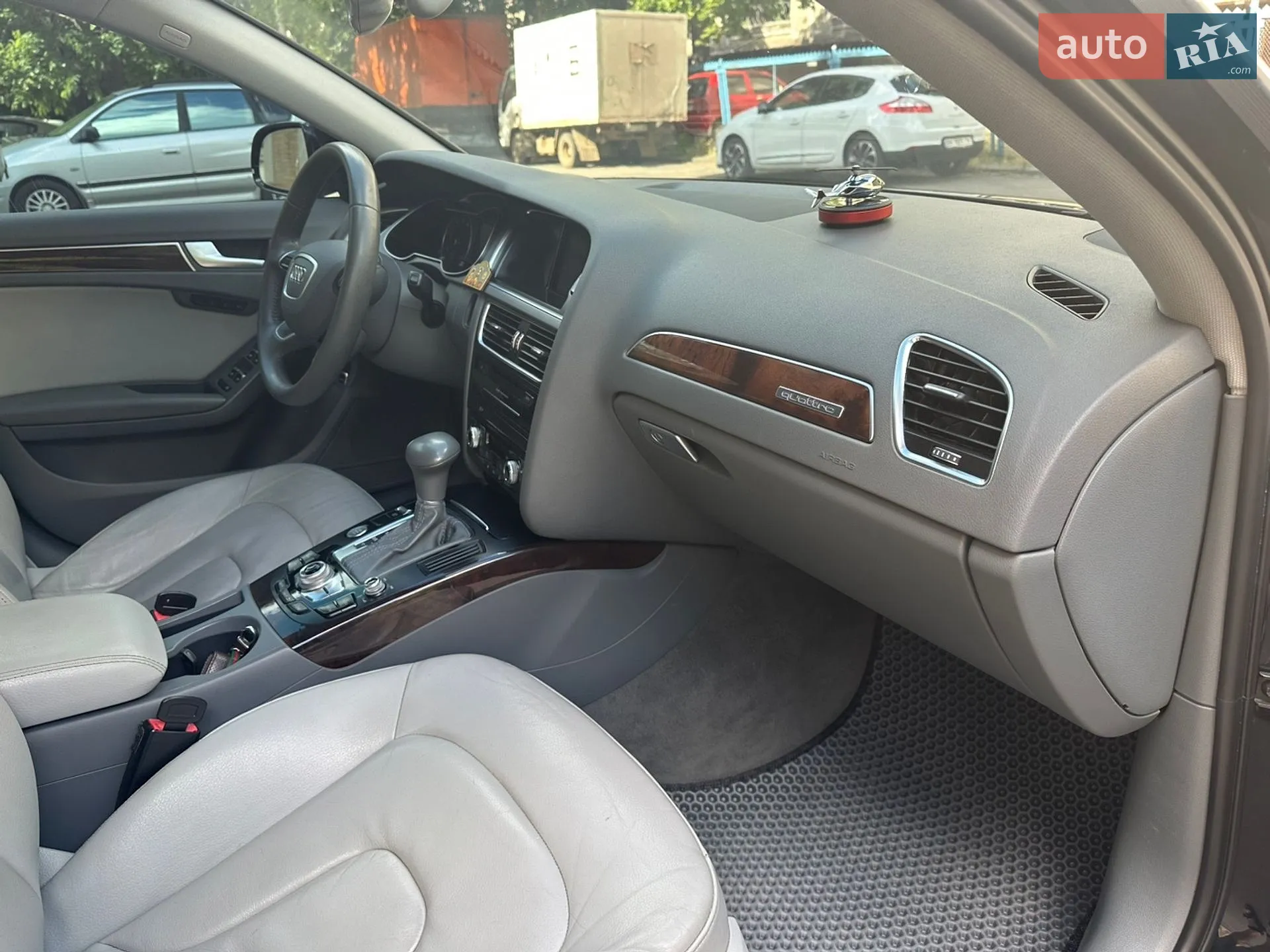 2013 Audi A4 - мініатюра 26