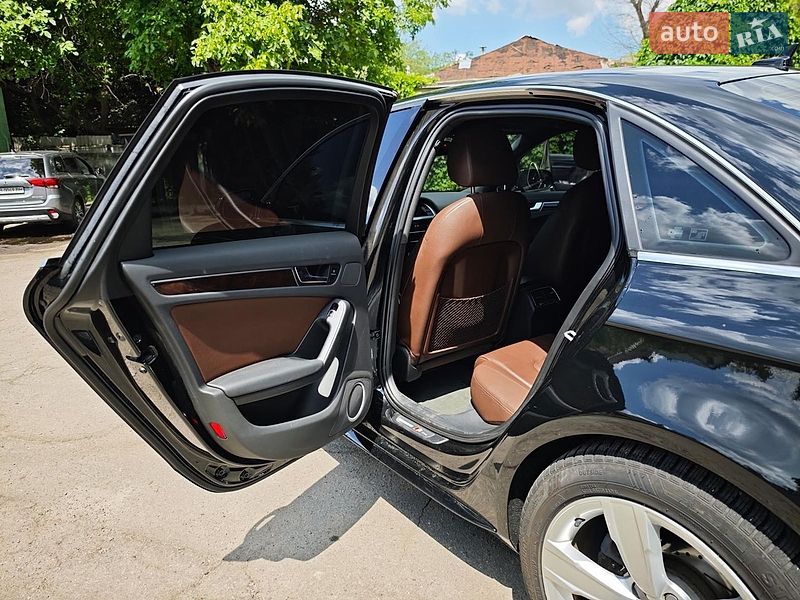 Седан Audi A4 2015 в Харькове