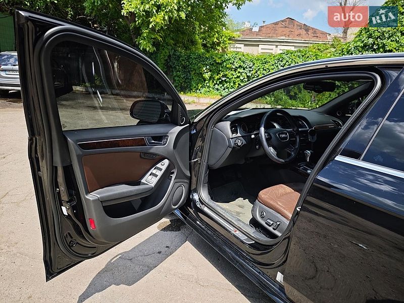 Седан Audi A4 2015 в Харькове