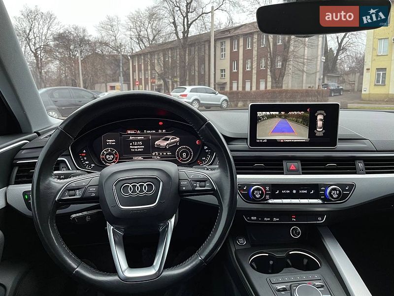 Седан Audi A4 2015 в Кам'янському