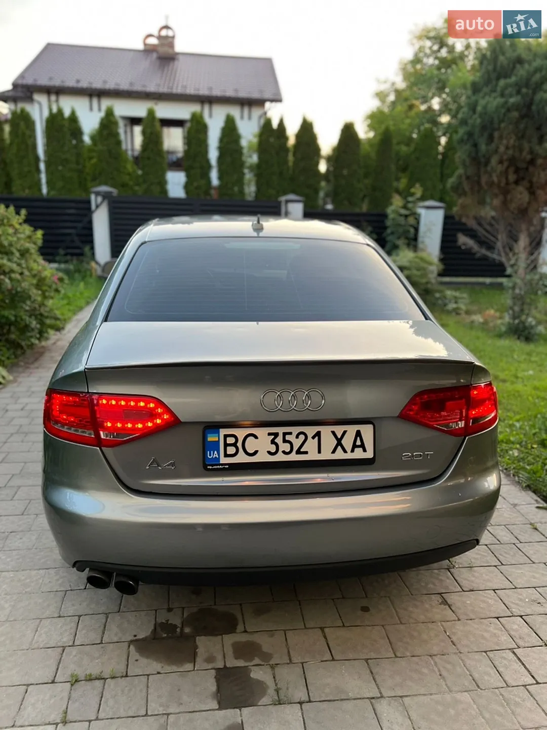 2010 Audi A4 - мініатюра 3