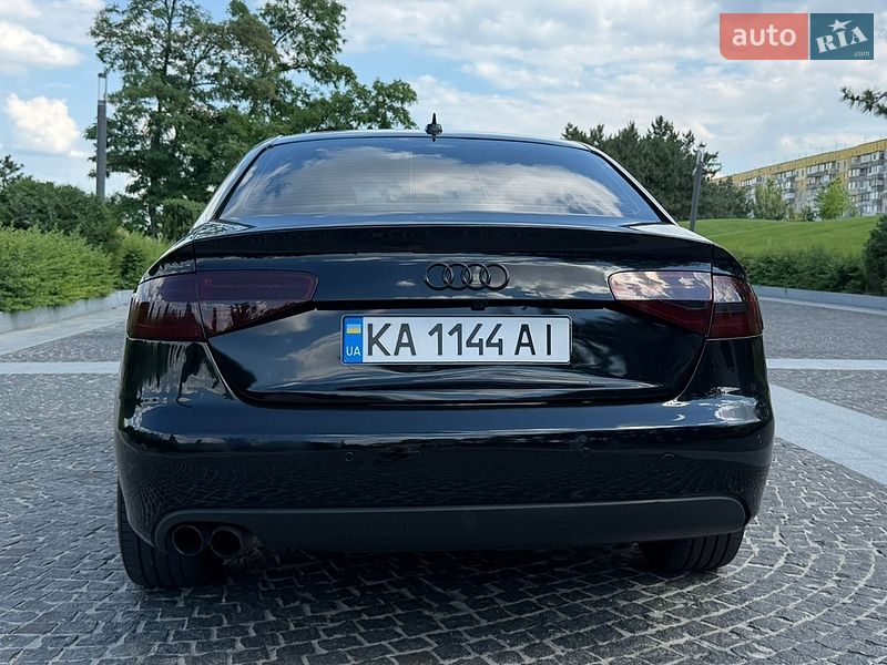 Седан Audi A4 2013 в Дніпрі