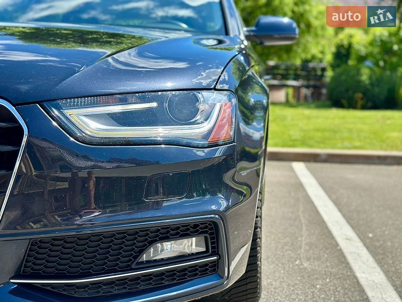 Седан Audi A4 2014 в Києві