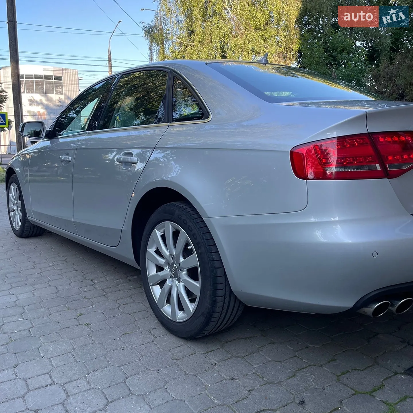 2010 Audi A4 - мініатюра 4
