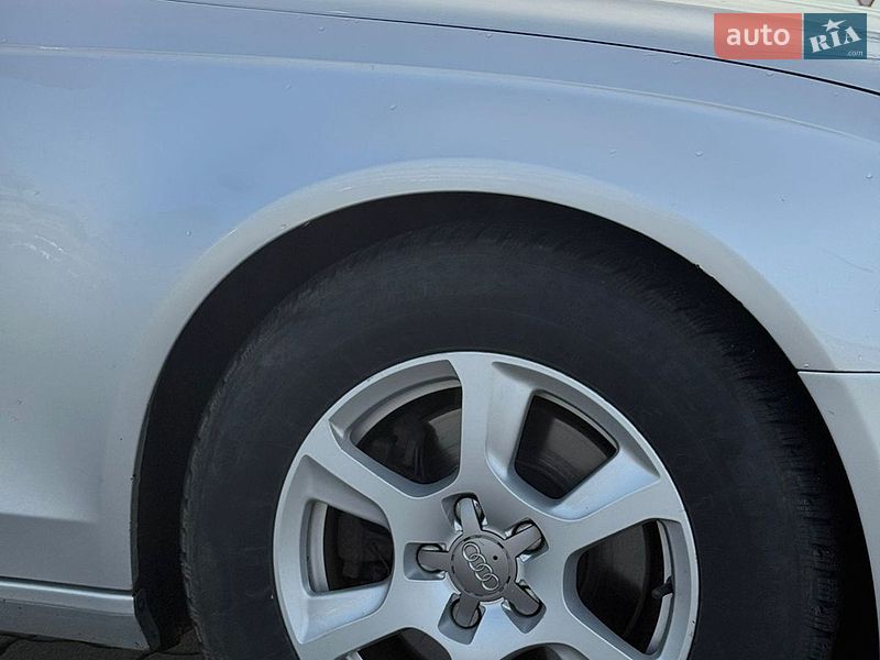 Универсал Audi A4 2010 в Ужгороде