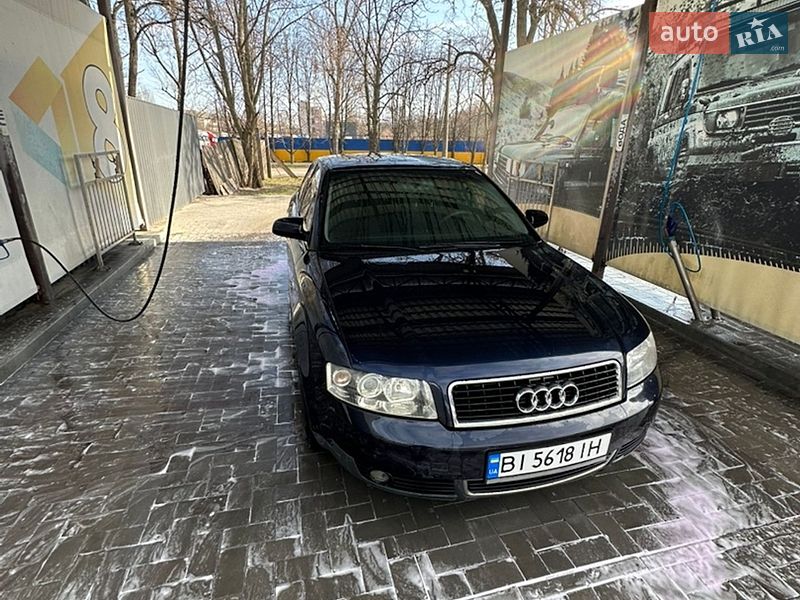 Седан Audi A4 2002 в Кременчуці