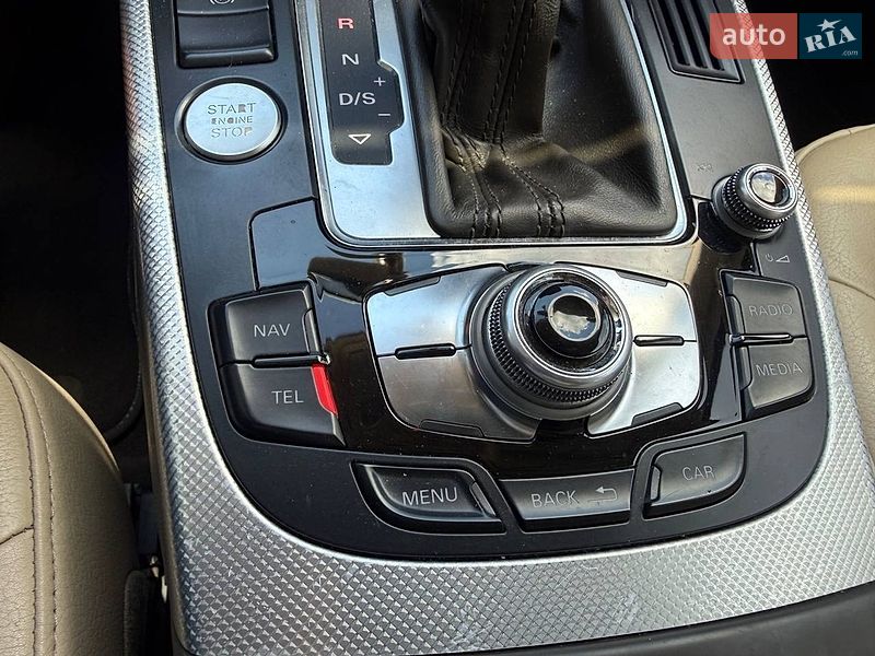 Седан Audi A4 2015 в Днепре