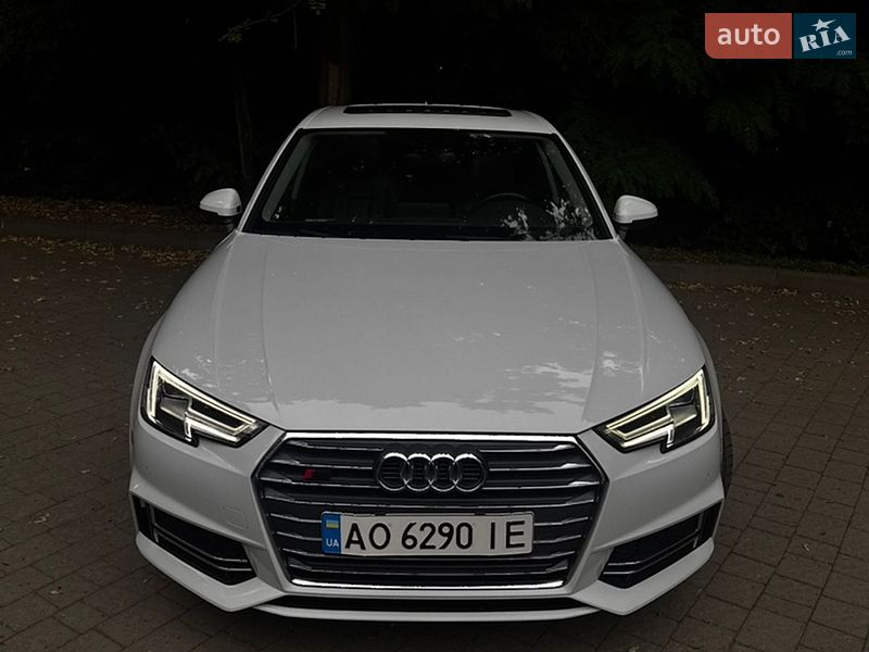 Audi A4 2018