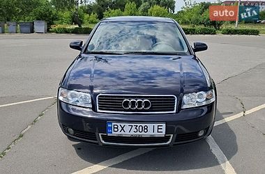 Седан Audi A4 2001 в Нетешине