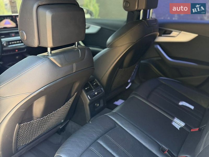 Седан Audi A4 2016 в Одессе