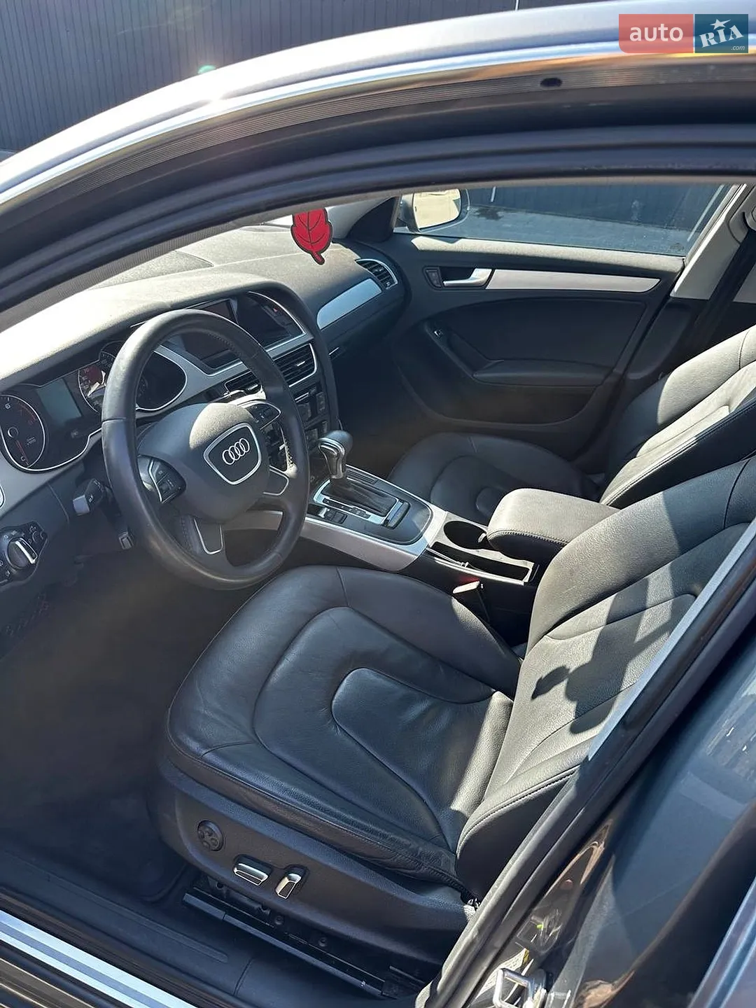 2012 Audi A4 - мініатюра 12