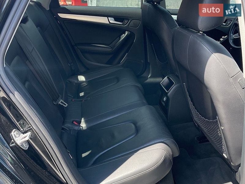 Седан Audi A4 2012 в Вінниці
