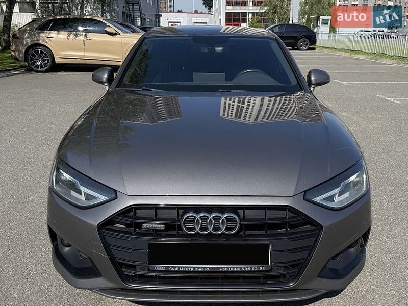 Седан Audi A4 2021 в Києві