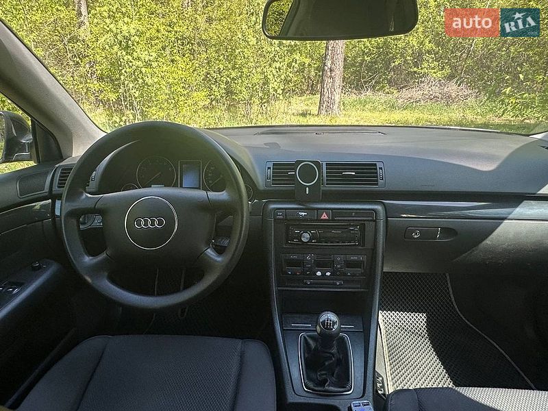 Седан Audi A4 2003 в Киеве