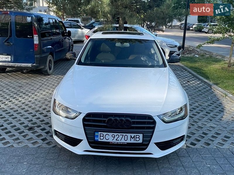 Седан Audi A4 2013 в Львові