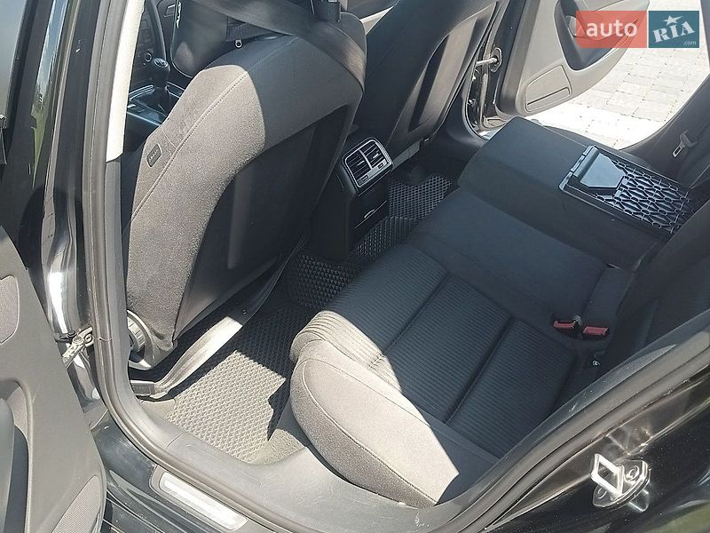 Седан Audi A4 2012 в Львові