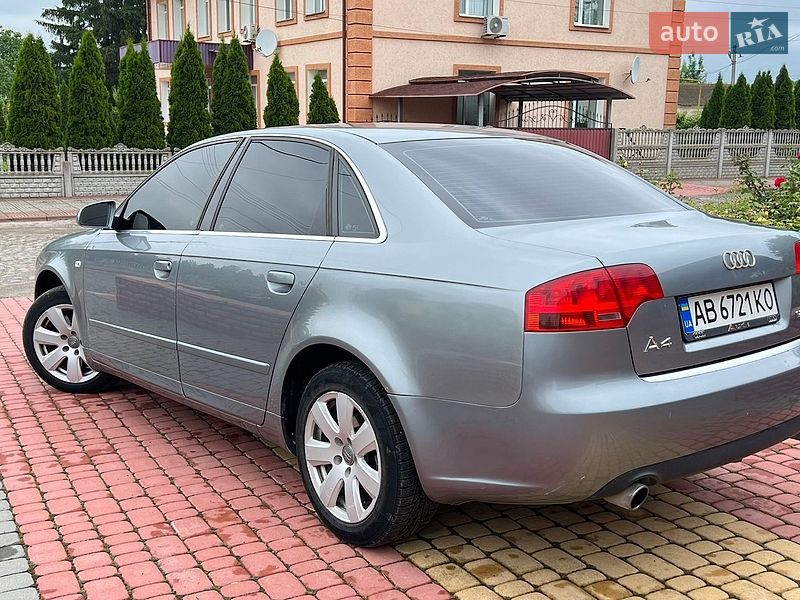 Седан Audi A4 2005 в Тростянце
