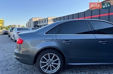 Седан Audi A4 2015 в Луцьку