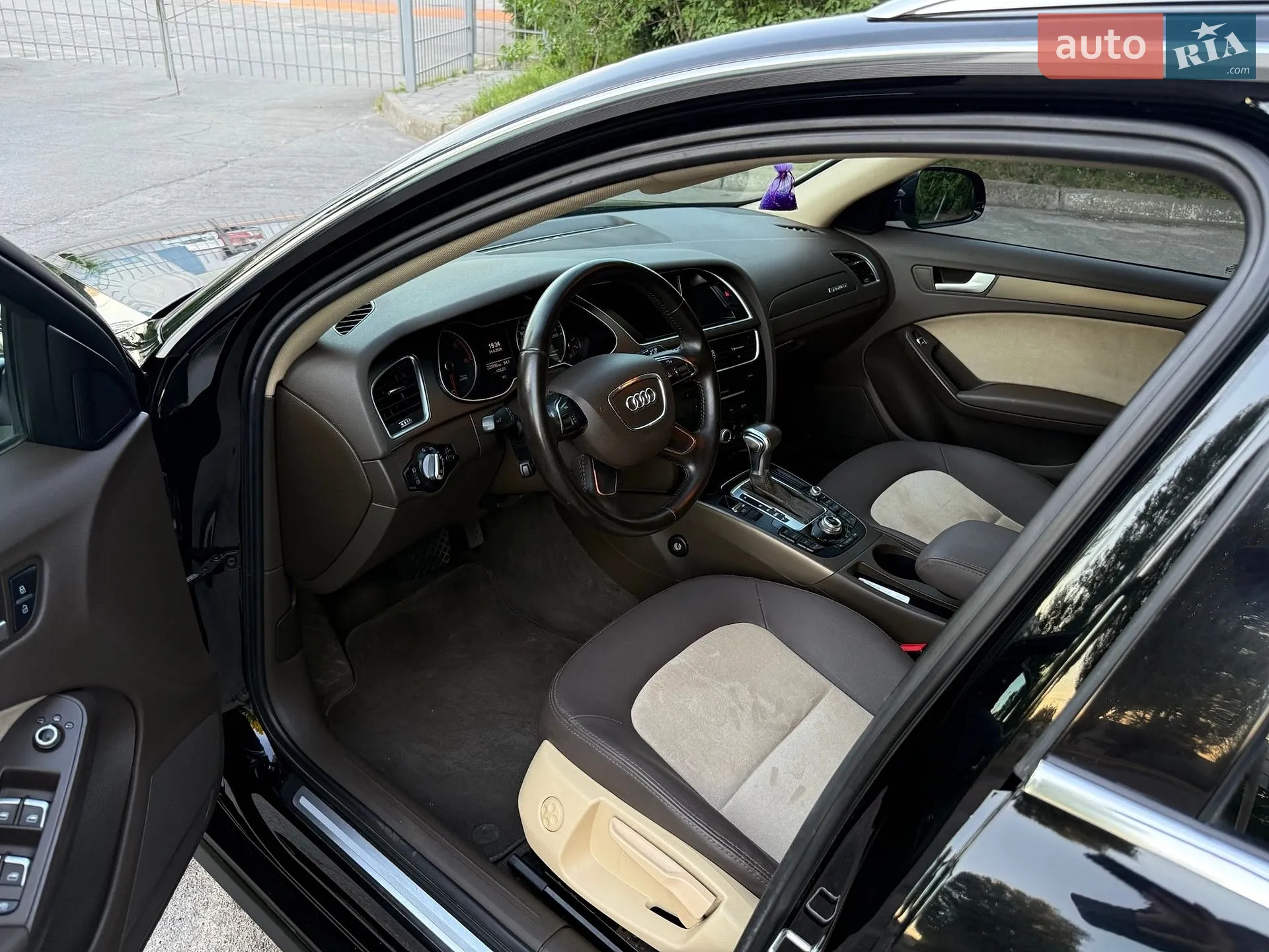 2013 Audi A4 - мініатюра 16