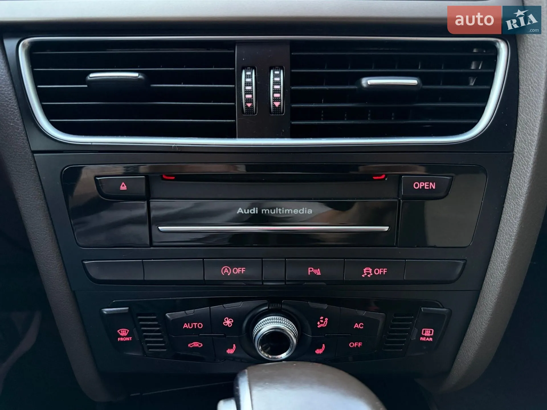 2013 Audi A4 - мініатюра 22