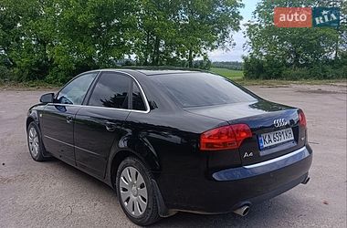 Седан Audi A4 2006 в Зорі
