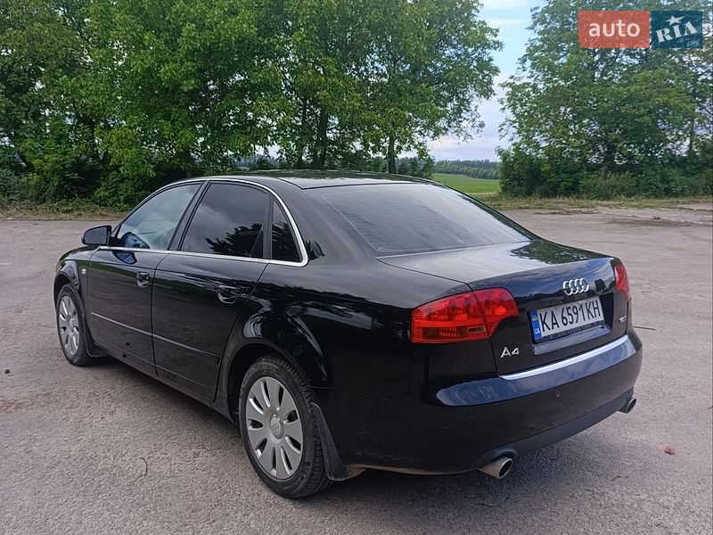 Седан Audi A4 2006 в Зорі