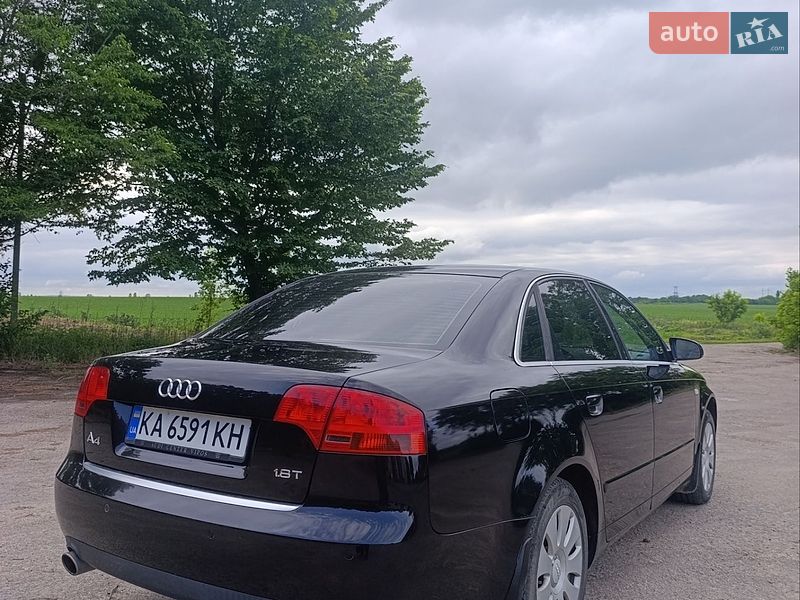 Седан Audi A4 2006 в Зорі
