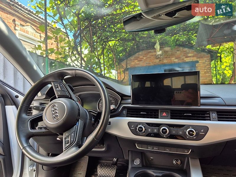 Універсал Audi A4 2019 в Харкові