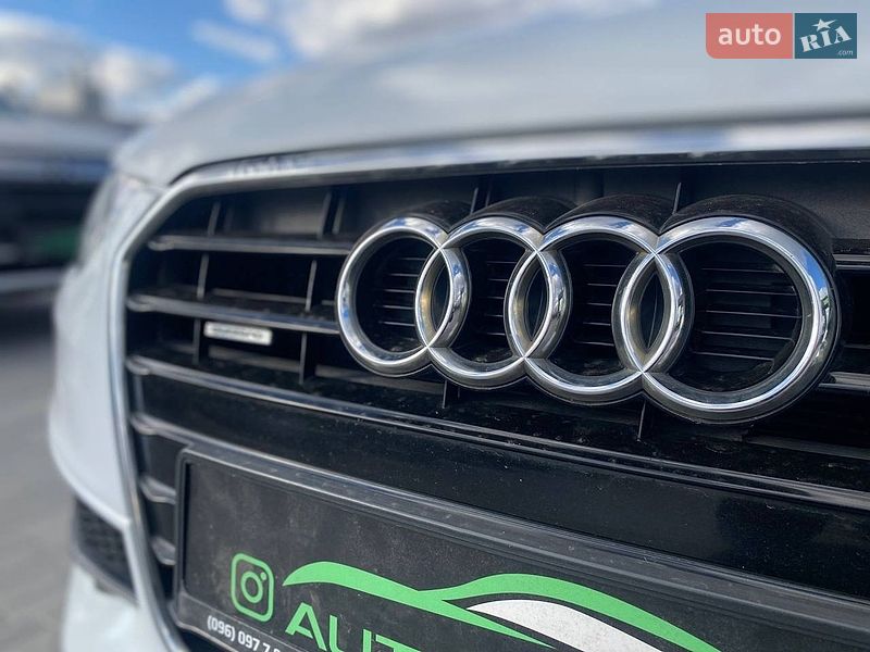 Седан Audi A4 2015 в Києві