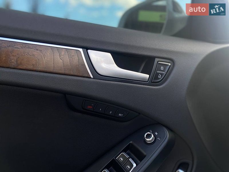 Седан Audi A4 2015 в Киеве фото 21 Седан Audi A4 2015 в Киеве