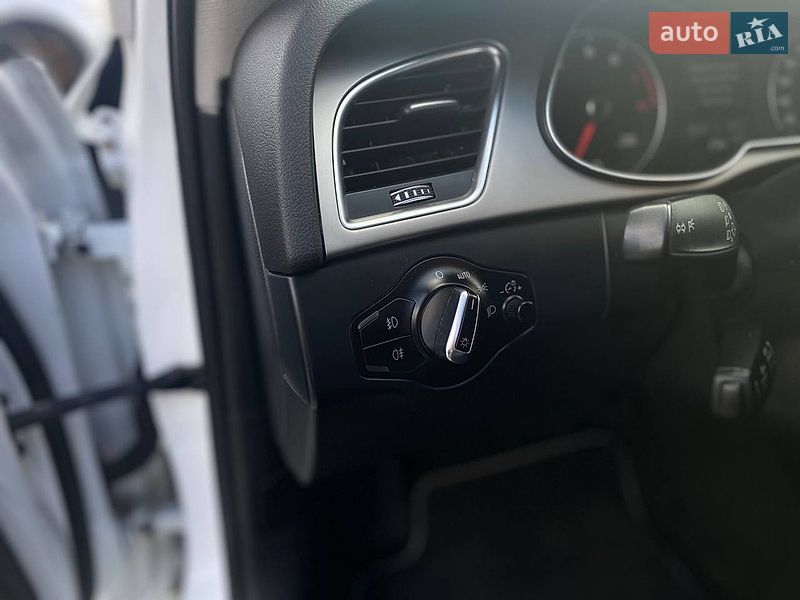 Седан Audi A4 2015 в Києві