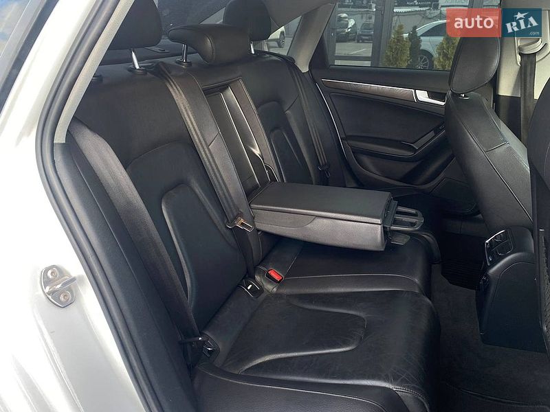 Седан Audi A4 2015 в Києві