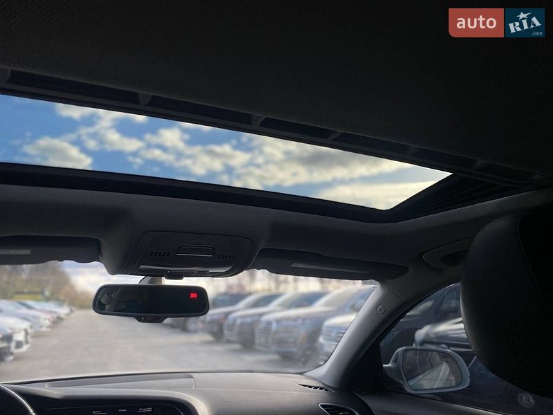 Седан Audi A4 2015 в Києві