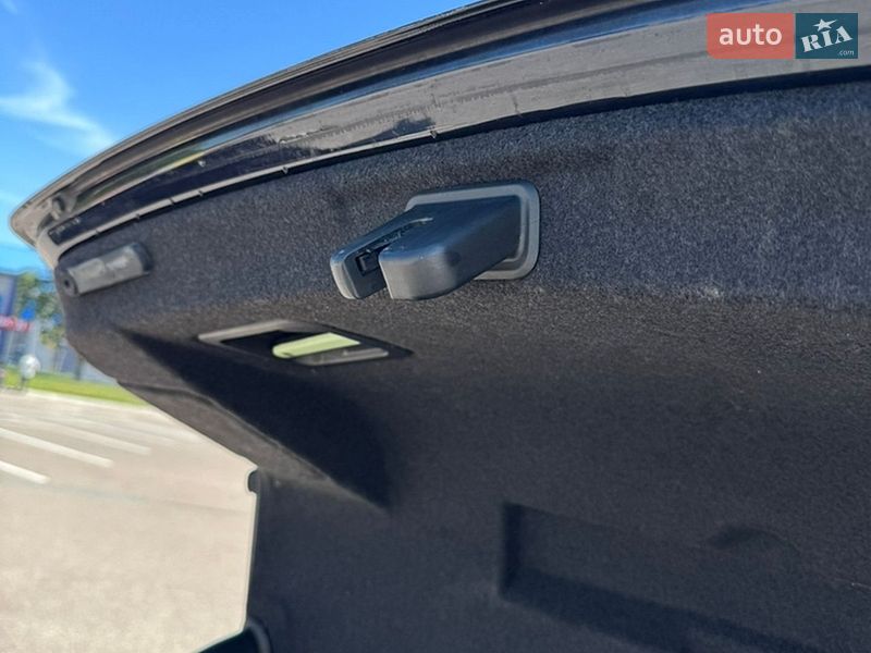 Седан Audi A4 2015 в Житомирі