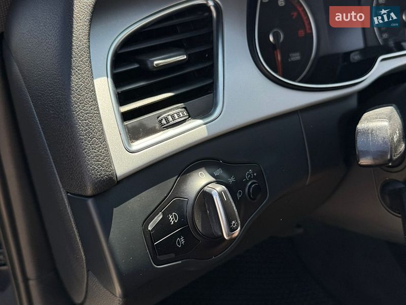 Седан Audi A4 2015 в Житомирі