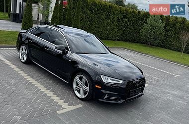 Седан Audi A4 2017 в Львові
